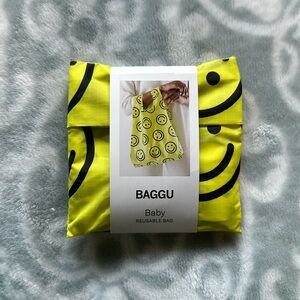BAGGU NWT Baby Yellow Happy Reusable Bag